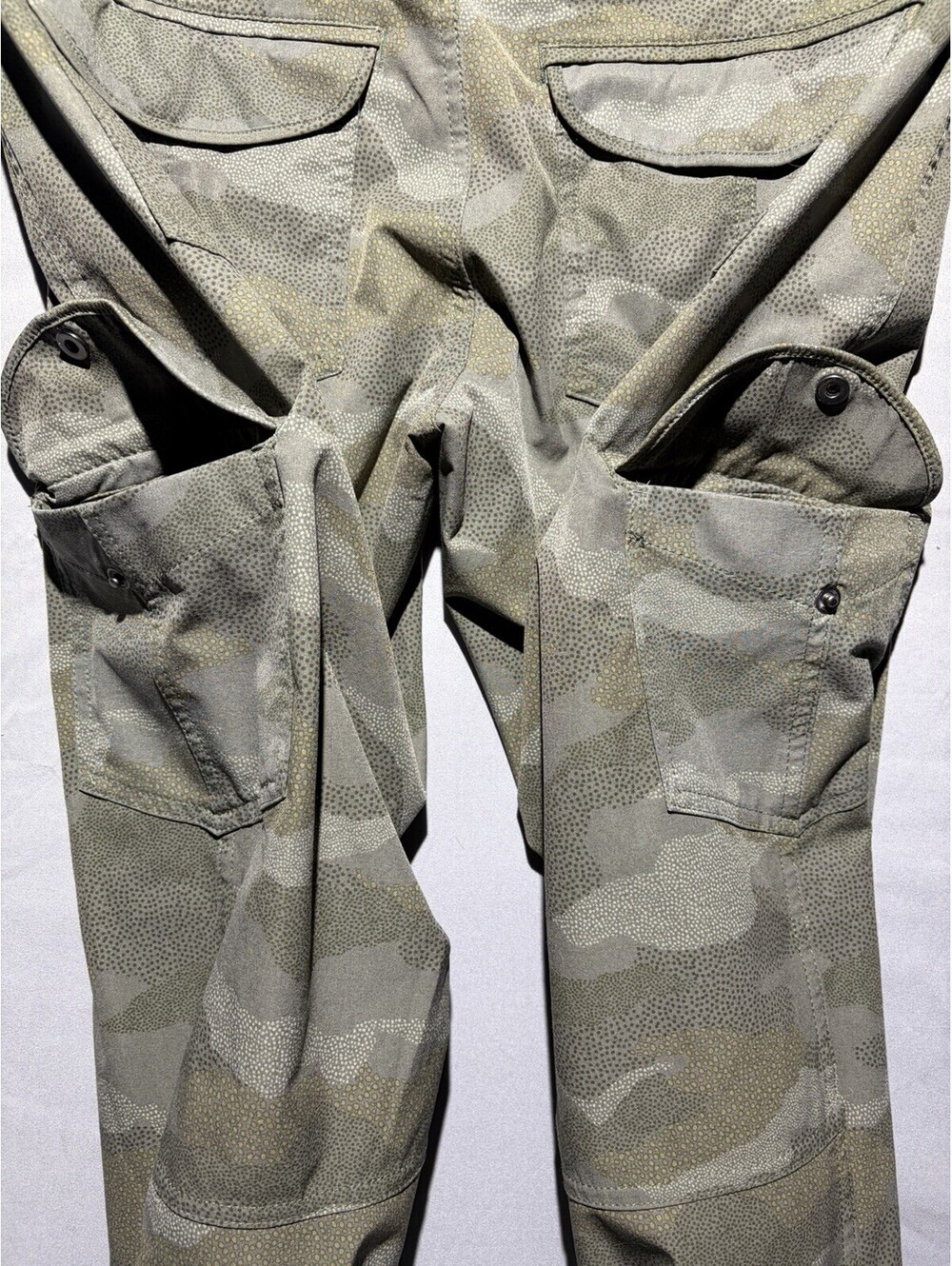 Kuhl Freeflex Roll-Up Pants Womens 6 Green Camo Cargo Outdoors - Massively RARE - Picture 9 of 15